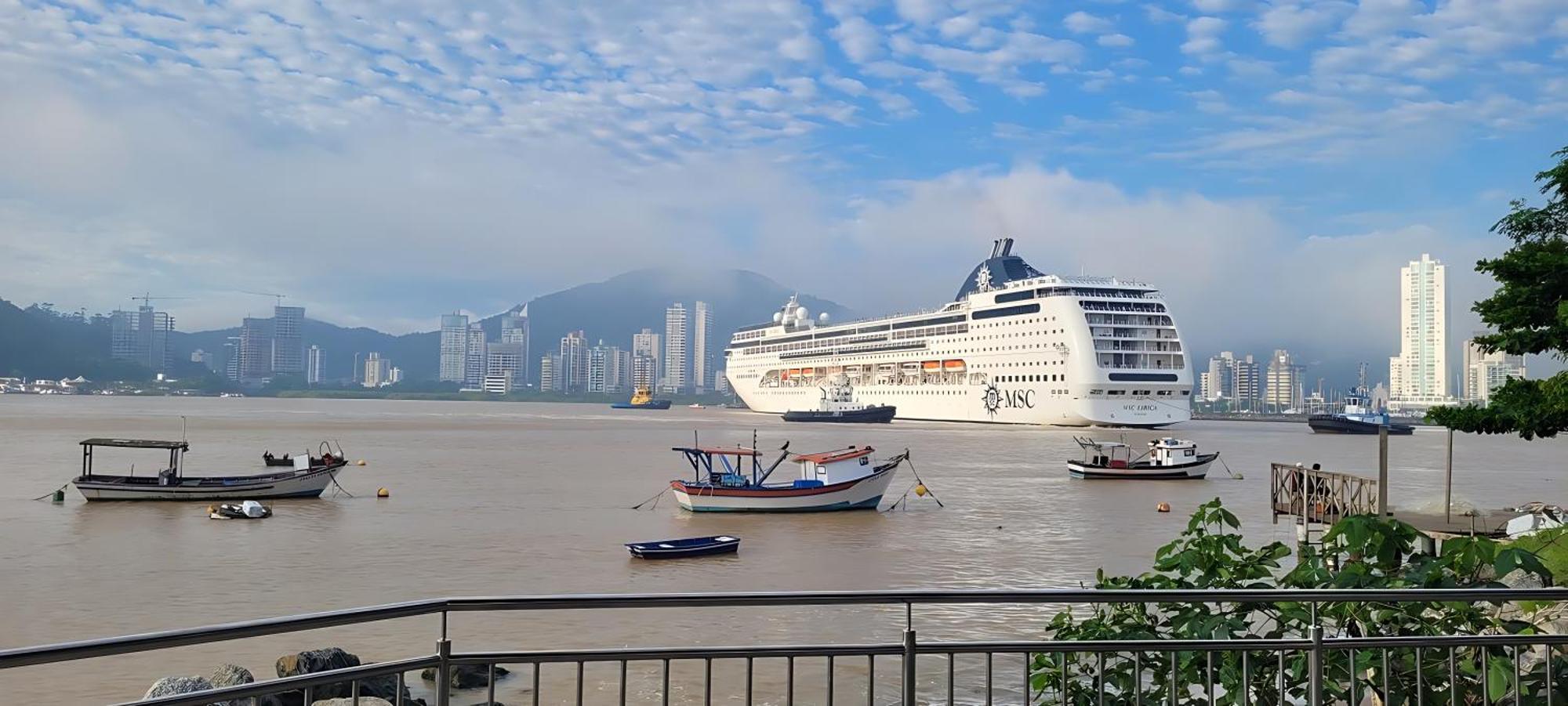 Bela Vista - Hospedagem Navegantes Bagian luar foto